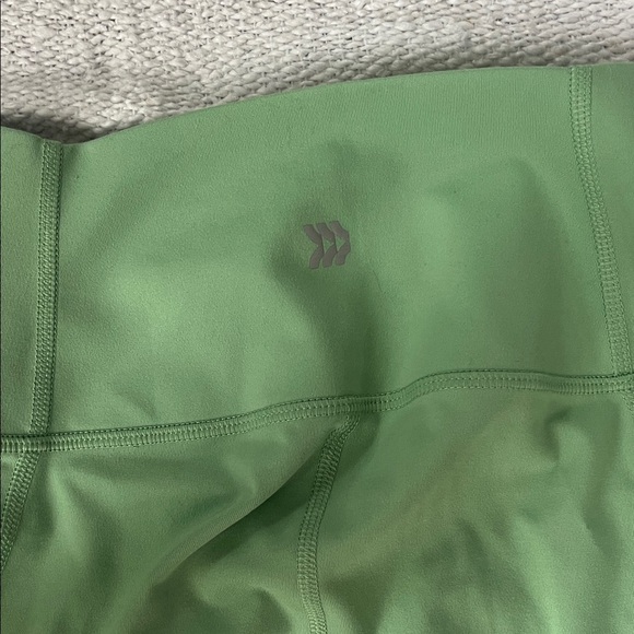 All in Motion Light Green Kids Leggings - Picture 4 of 4